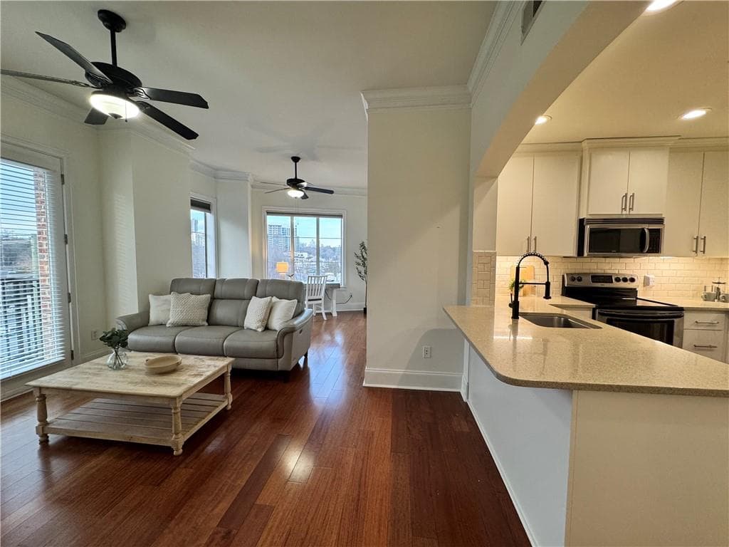 2 bedroom, 2 bathroom, 1,218 sq ft condominium for rent at 2277 Peachtree Road 510, Atlanta, GA 30309 for $2,400 a month — photo 10