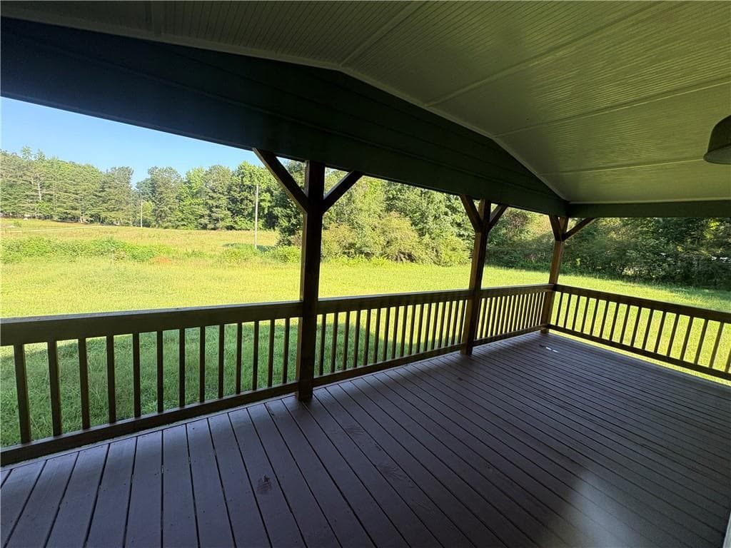 3 bedroom, 2 bathroom, 1,800 sq ft single family residence for sale at 2032 Four Notch Road, Carrollton, GA 30116 — photo 2