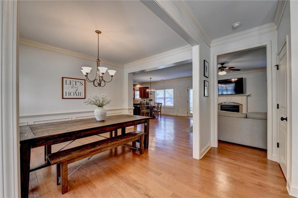 4 bedroom, 3 bathroom, 2,443 sq ft single family residence for sale at 5691 Crest Hill Drive, Buford, GA 30518 — photo 7