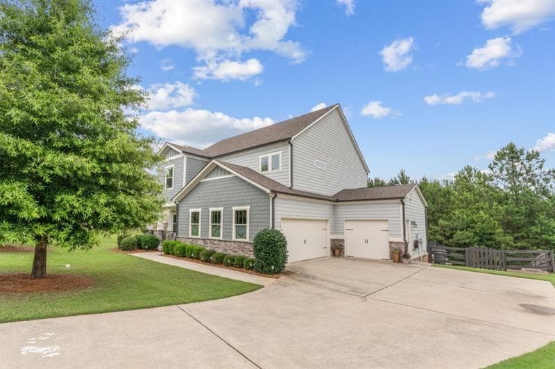 5 bedroom, 4 bathroom, 3,734 sq ft single family residence for sale at 26 Ridgemont Way, Cartersville, GA 30120 — photo 1 of 50