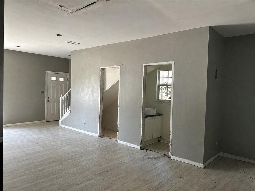 3 bedroom, 3 bathroom, 1,600 sq ft townhouse for sale at 253 Ralph David Abernathy Boulevard, Atlanta, GA 30312 — photo 5