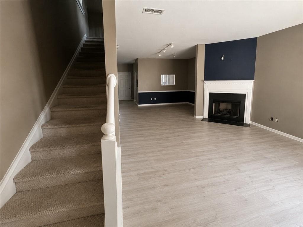 3 bedroom, 3 bathroom, 1,600 sq ft townhouse for sale at 253 Ralph David Abernathy Boulevard, Atlanta, GA 30312 — photo 3