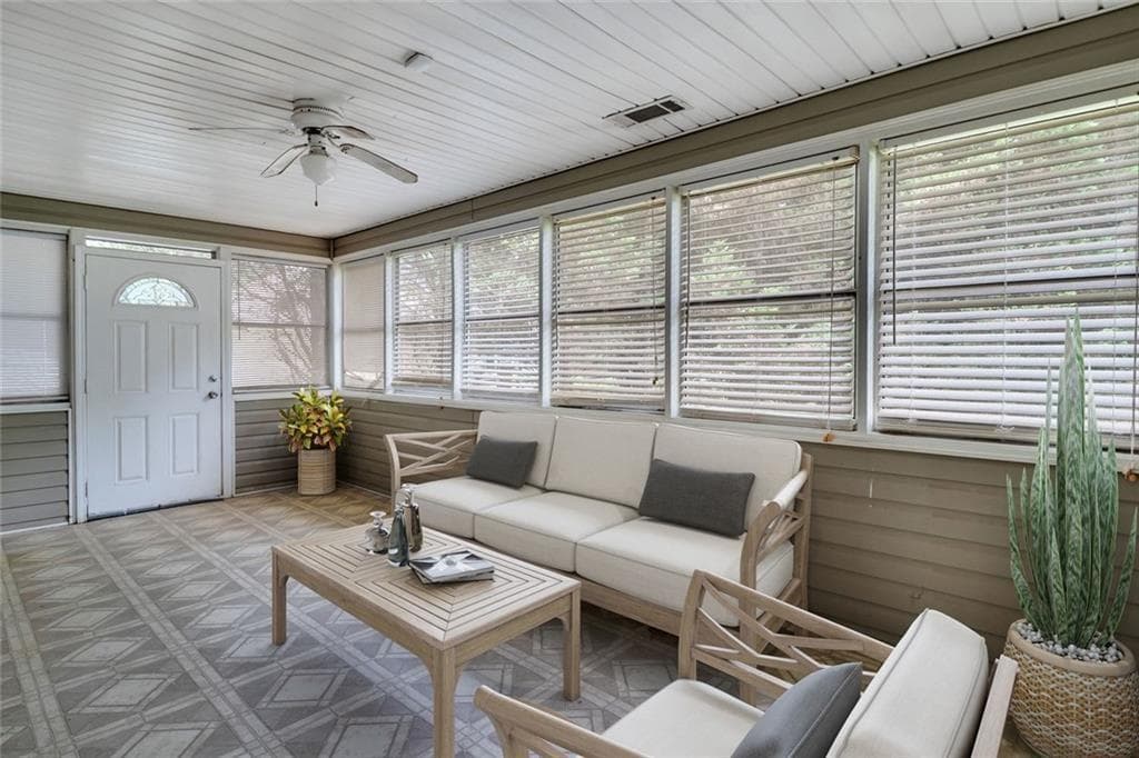 3 bedroom, 2 bathroom, 1,840 sq ft single family residence for sale at 401 Crosshaven Way, Mcdonough, GA 30253 — photo 7