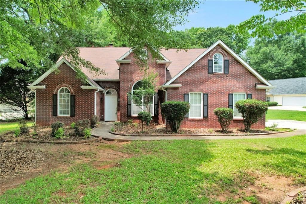 3 bedroom, 2 bathroom, 1,840 sq ft single family residence for sale at 401 Crosshaven Way, Mcdonough, GA 30253 — photo 9