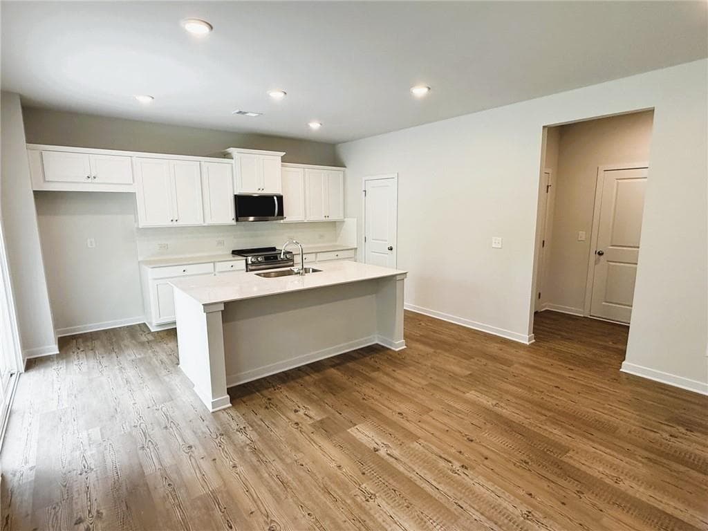 4 bedroom, 3 bathroom, 2,570 sq ft single family residence under contract at 25 Whispering Oak Way Lot 76, Dallas, GA 30157 — photo 3