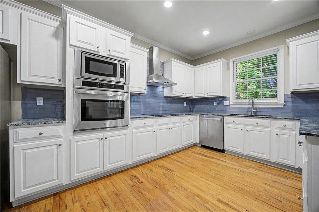 4 bedroom, 3 bathroom, 2,385 sq ft single family residence for sale at 2180 Habersham Trace, Cumming, GA 30041 — photo 3