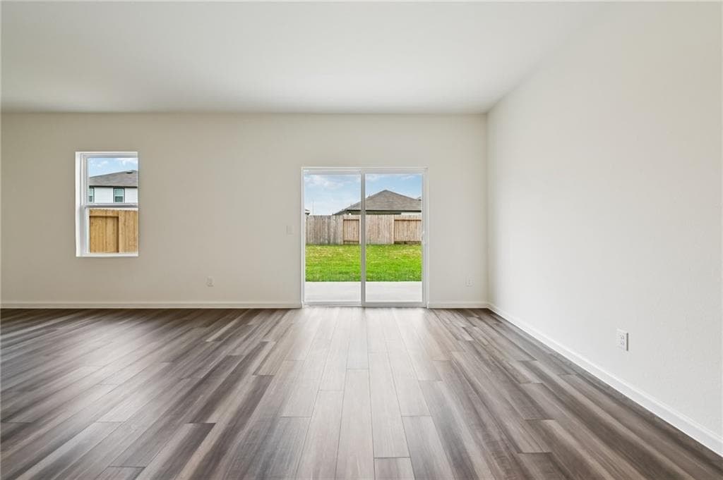4 bedroom, 2 bathroom, 1,827 sq ft single family residence for sale at 32 Crescent Boulevard, Carrollton, GA 30116 — photo 10