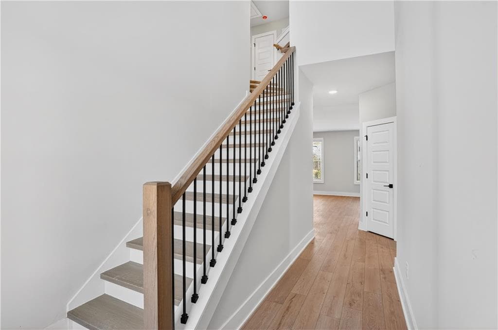 5 bedroom, 4 bathroom, 2,608 sq ft single family residence for sale at 613 Villa Rica Springs, Villa Rica, GA 30180 — photo 5