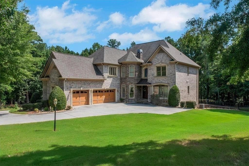 6 bedroom, 6 bathroom, 5,817 sq ft single family residence for sale at 40 Waterside Place, Oxford, GA 30054