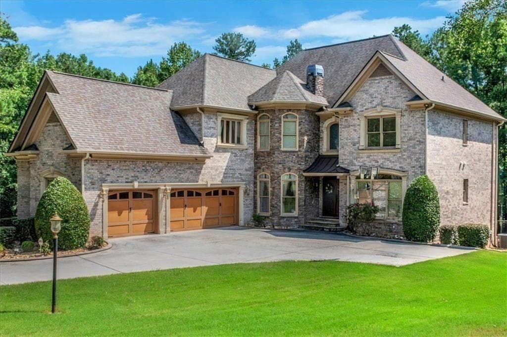 6 bedroom, 6 bathroom, 5,817 sq ft single family residence for sale at 40 Waterside Place, Oxford, GA 30054 — photo 2