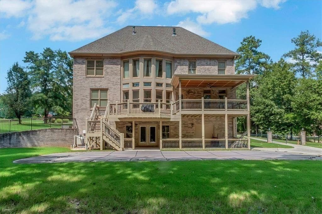 6 bedroom, 6 bathroom, 5,817 sq ft single family residence for sale at 40 Waterside Place, Oxford, GA 30054 — photo 5