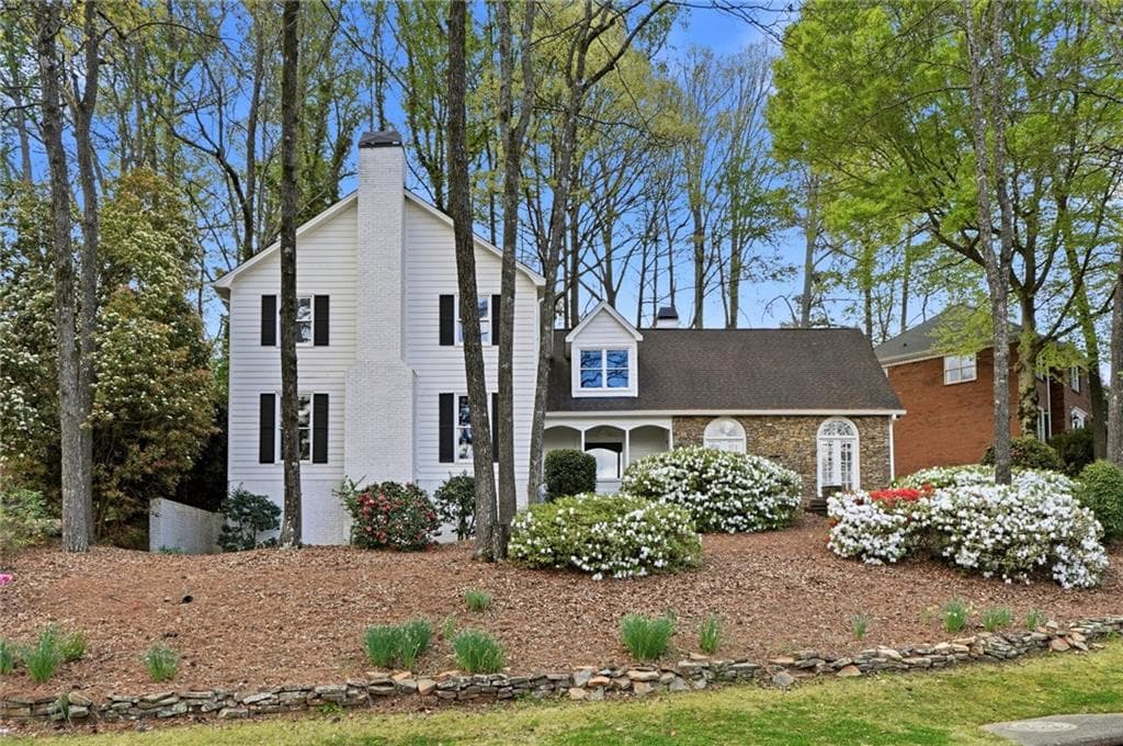 4 bedroom, 4 bathroom, 3,281 sq ft single family residence for rent at 220 Clipper Bay Drive, Alpharetta, GA 30005 for $4,200 a month — photo 1 of 23