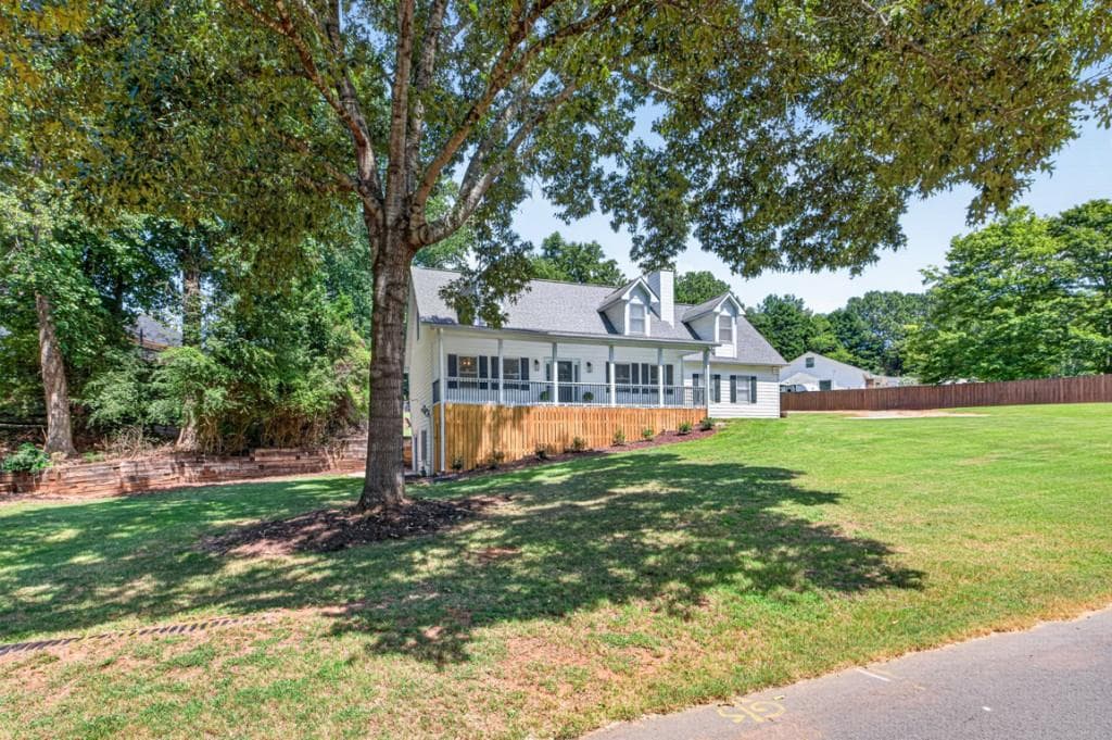 4 bedroom, 4 bathroom, 2,866 sq ft single family residence under contract at 5229 Lanton Circle, Gainesville, GA 30504 — photo 4