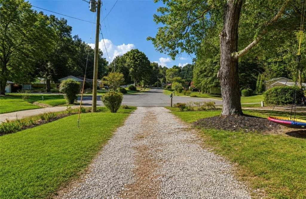 4 bedroom, 2 bathroom, 1,276 sq ft single family residence for sale at 4435 Winding Creek Drive, Cumming, GA 30028 — photo 10