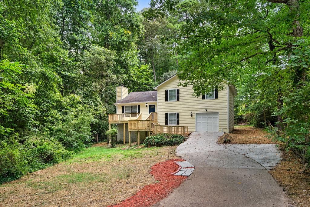3 bedroom, 2 bathroom, 1,624 sq ft single family residence for sale at 116 Stagecoach Trail, Stockbridge, GA 30281 — photo 4