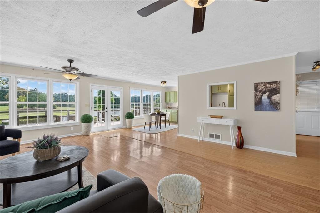 3 bedroom, 1 bathroom, 1,440 sq ft single family residence for sale at 976 SW Walker Lake Road, Conyers, GA 30094 — photo 8