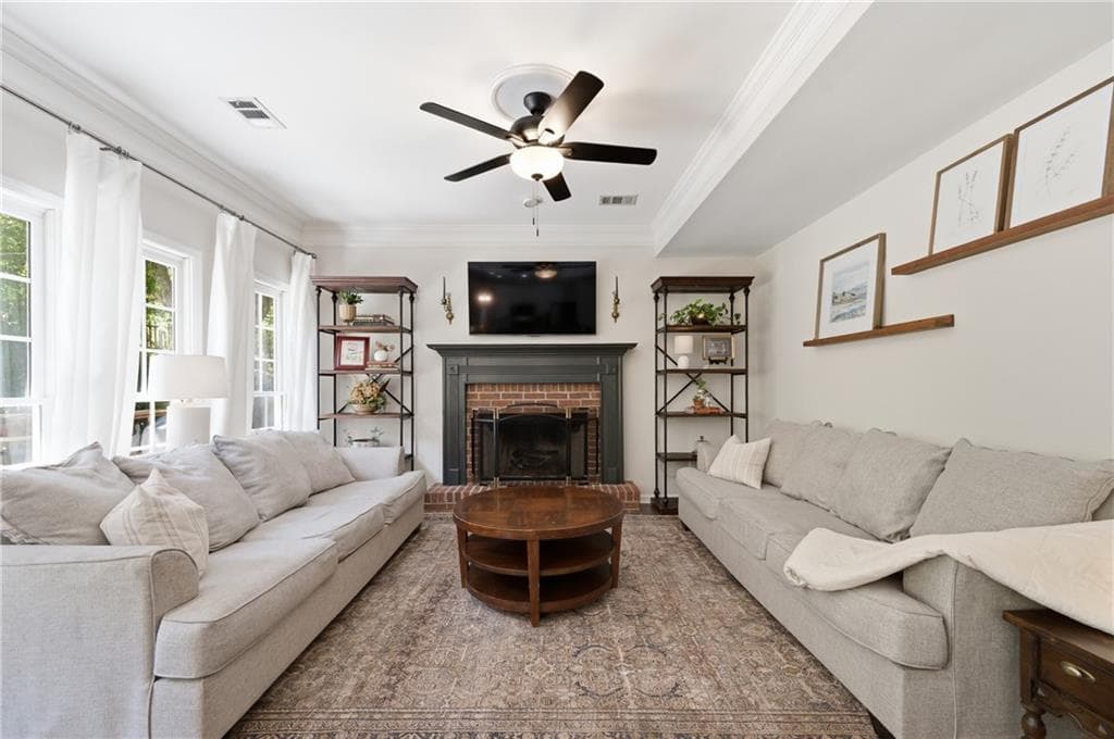 4 bedroom, 3 bathroom, 1,976 sq ft single family residence under contract at 5508 Southlands Court, Woodstock, GA 30188 — photo 10