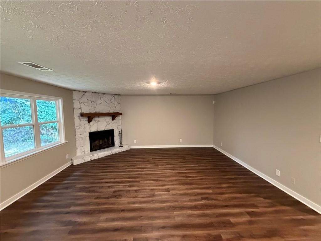 3 bedroom, 2 bathroom, 1,419 sq ft single family residence under contract at 613 Blue Flag Lane, Fairburn, GA 30213 — photo 7