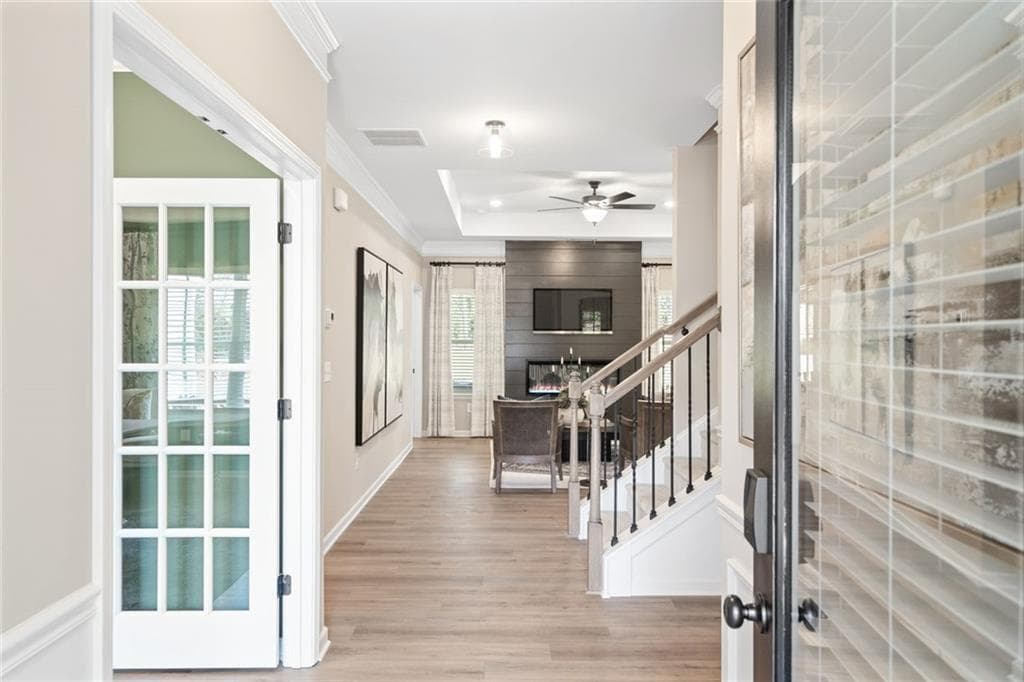3 bedroom, 3 bathroom, 2,015 sq ft single family residence for sale at 5023 Cecelia Drive, Powder Springs, GA 30127 — photo 2