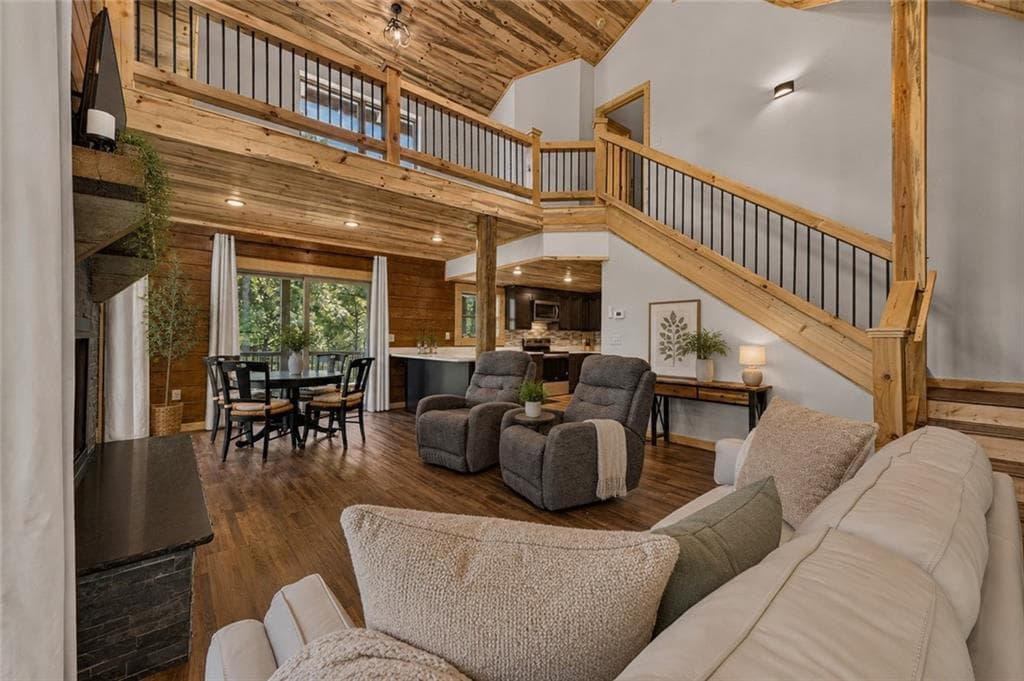 2 bedroom, 2 bathroom, 2,136 sq ft single family residence for sale at 196 N Jakes Landing Way, Ellijay, GA 30540 — photo 7