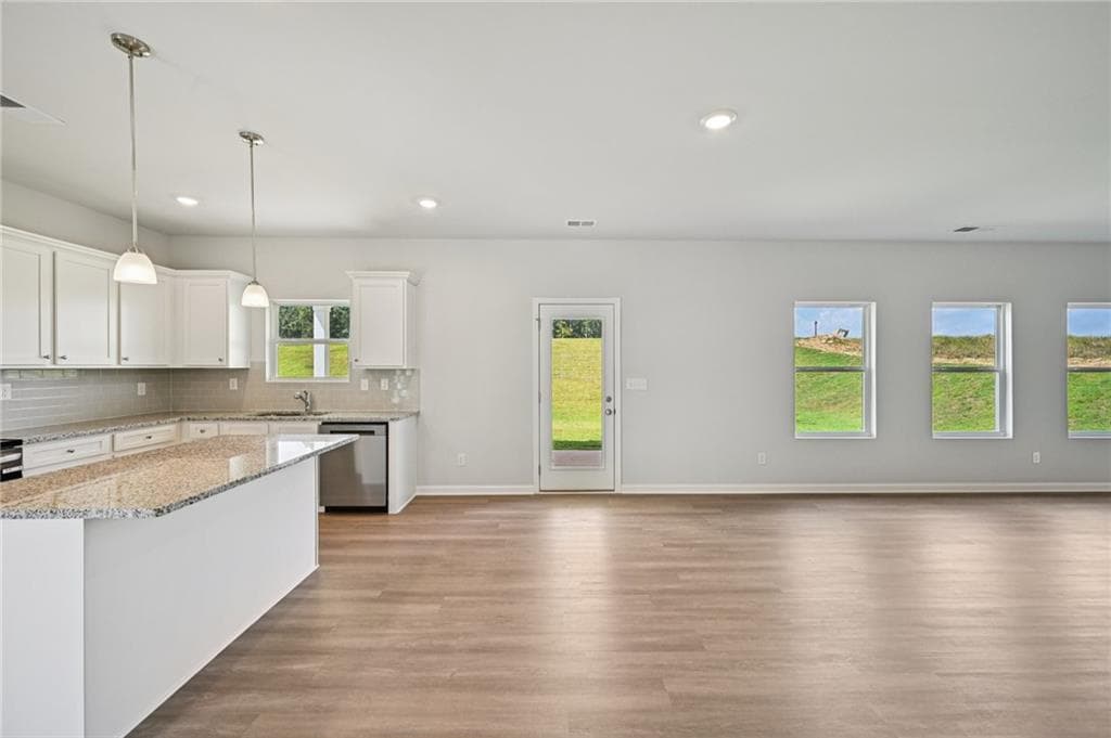 4 bedroom, 3 bathroom, 2,491 sq ft single family residence for sale at 11817 Neely Lane, Covington, GA 30014 — photo 10
