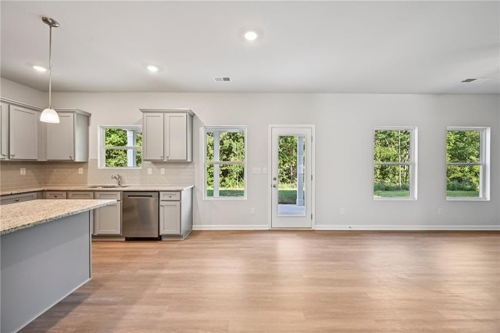 4 bedroom, 3 bathroom, 2,030 sq ft single family residence for sale at 11147 Suria Drive, Covington, GA 30014 — photo 10