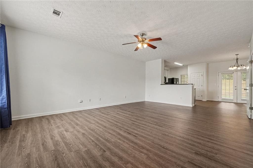 2 bedroom, 3 bathroom, 1,440 sq ft townhouse under contract at 4382 Stone Gate Way 103, East Point, GA 30344 — photo 2
