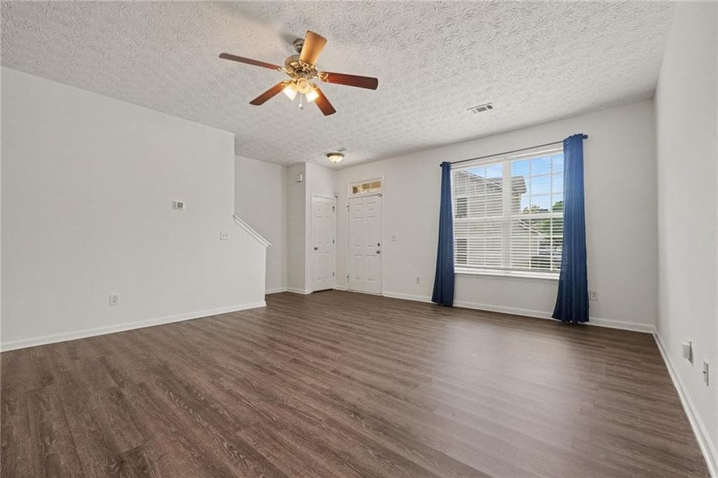 2 bedroom, 3 bathroom, 1,440 sq ft townhouse under contract at 4382 Stone Gate Way 103, East Point, GA 30344 — photo 9