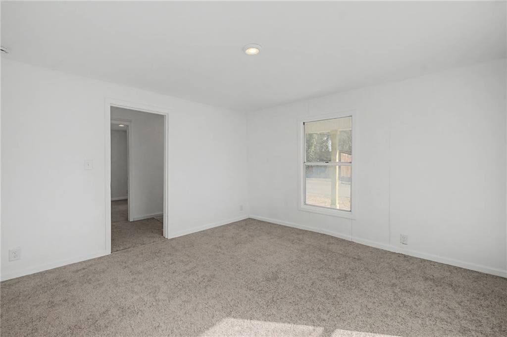 3 bedroom, 2 bathroom, 1,190 sq ft single family residence under contract at 349 Ross Street, Rome, GA 30161 — photo 10
