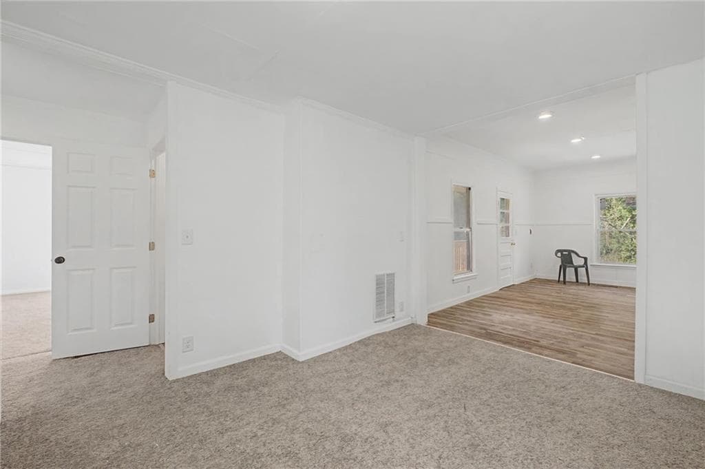3 bedroom, 2 bathroom, 1,190 sq ft single family residence under contract at 349 Ross Street, Rome, GA 30161 — photo 9