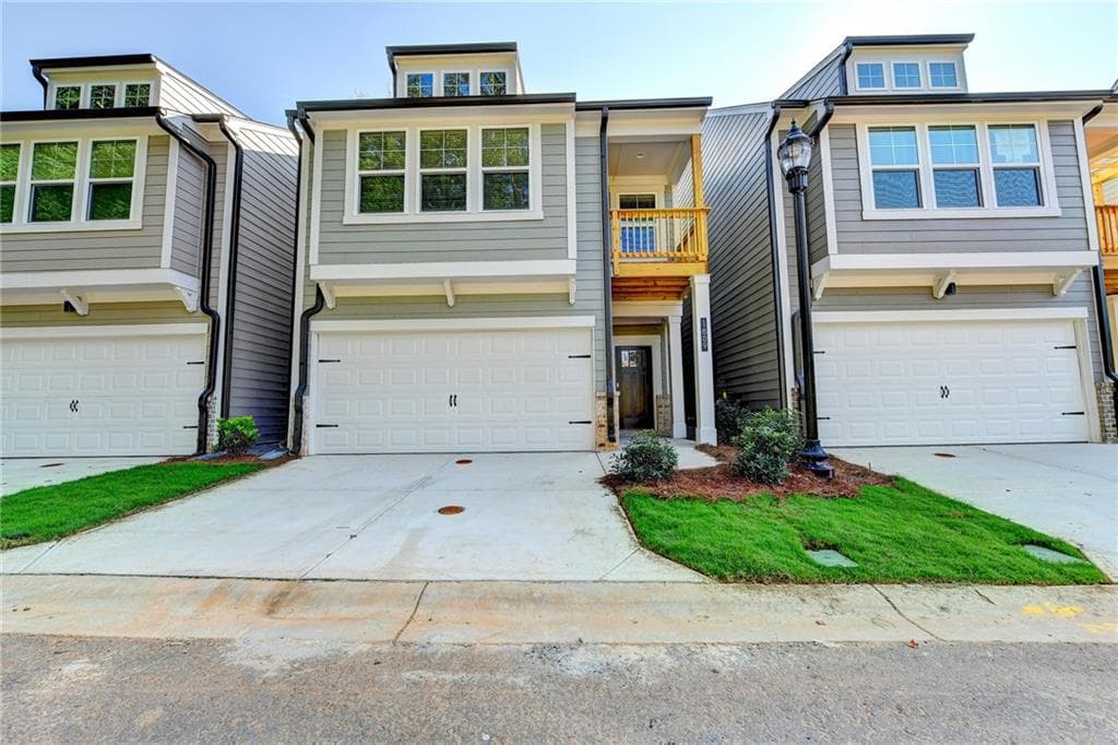 3 bedroom, 3 bathroom, 2,108 sq ft townhouse for sale at 1809 Belmore Street, Smyrna, GA 30080