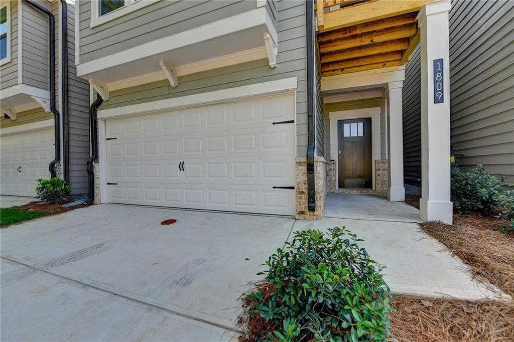 3 bedroom, 3 bathroom, 2,108 sq ft townhouse for sale at 1809 Belmore Street, Smyrna, GA 30080 — photo 3