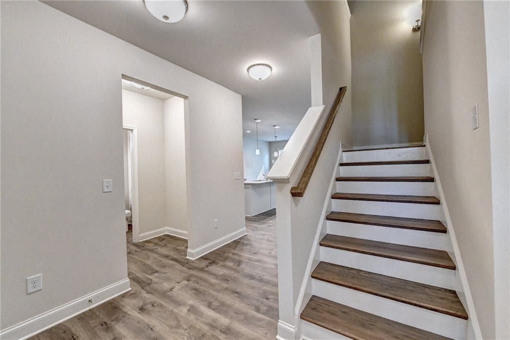 3 bedroom, 3 bathroom, 2,108 sq ft townhouse for sale at 1809 Belmore Street, Smyrna, GA 30080 — photo 5