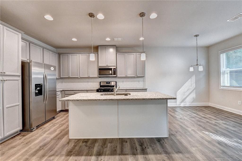 3 bedroom, 3 bathroom, 2,108 sq ft townhouse for sale at 1809 Belmore Street, Smyrna, GA 30080 — photo 9
