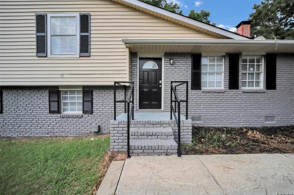 3 bedroom, 2 bathroom, 1,877 sq ft single family residence under contract at 139 Caldwell Drive, Hampton, GA 30228 — photo 5