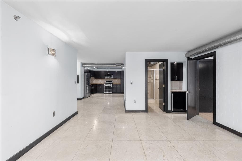 2 bedroom, 2 bathroom, 1,109 sq ft condominium for sale at 795 Hammond Drive 1013, Sandy Springs, GA 30328 — photo 10