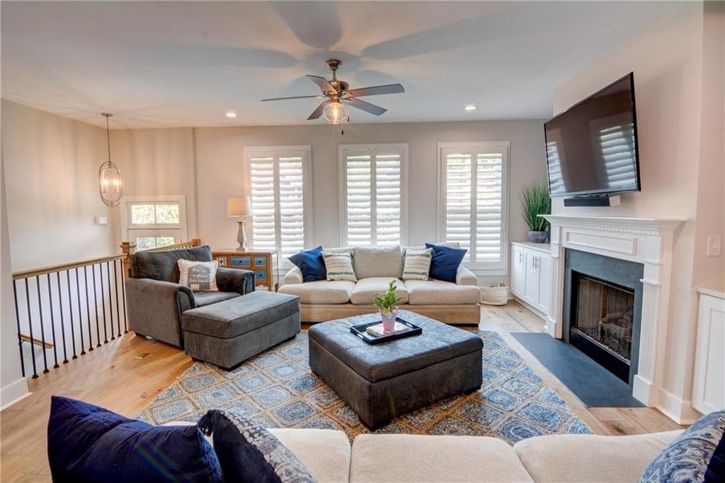 4 bedroom, 4 bathroom, 2,604 sq ft townhouse for sale at 370 Thrasher Street 4, Norcross, GA 30071 — photo 5