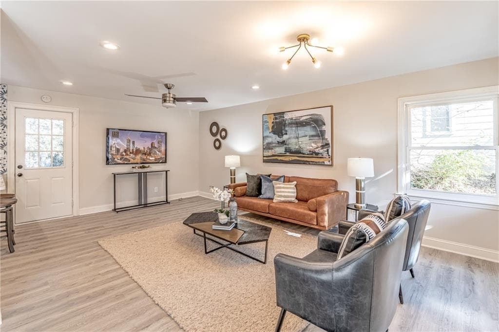 2 bedroom, 1 bathroom, 1,003 sq ft single family residence for sale at 2272 Wallace Drive, Chamblee, GA 30341 — photo 8