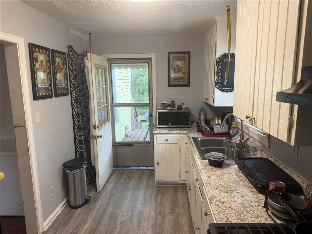 2 bedroom, 1 bathroom, 903 sq ft single family residence for sale at 204 Birch Street, Hapeville, GA 30354 — photo 7