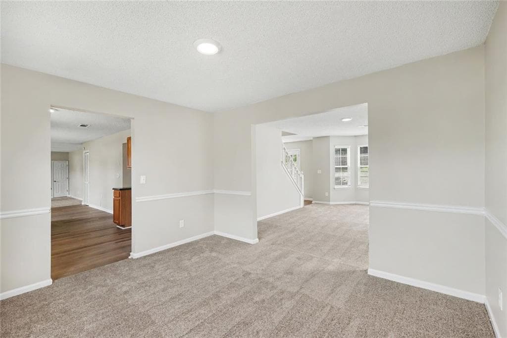 5 bedroom, 3 bathroom, 2,889 sq ft single family residence for sale at 6182 Giles Road, Lithonia, GA 30058 — photo 10