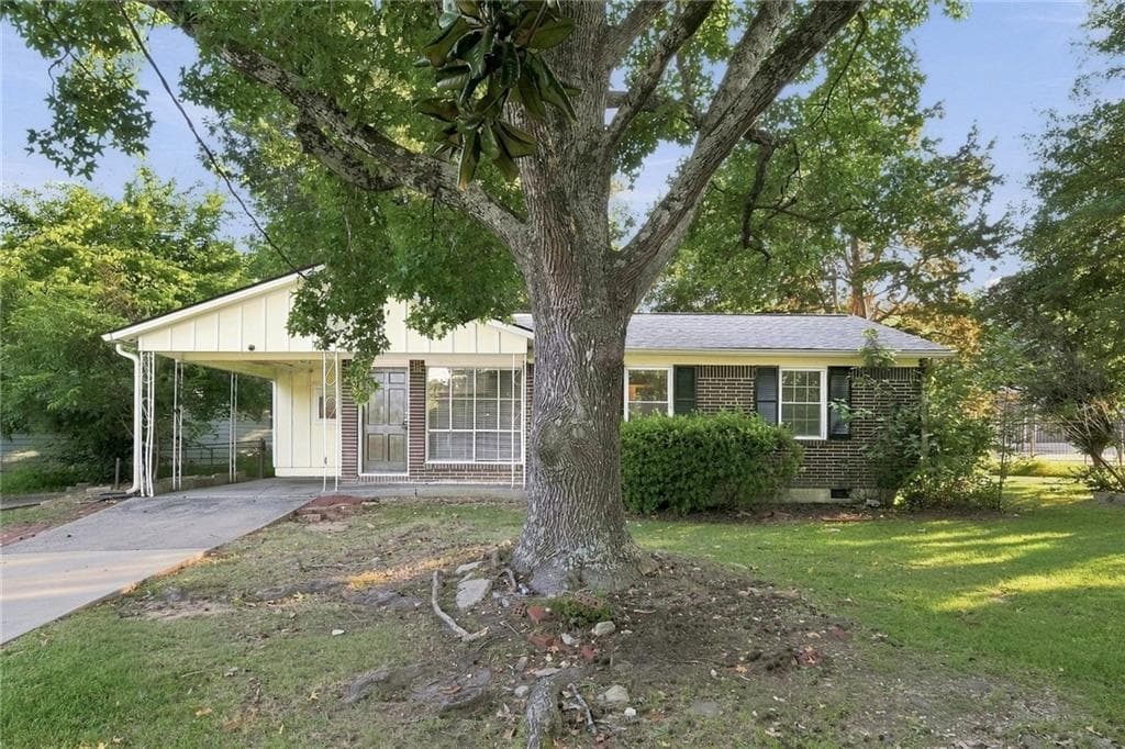 3 bedroom, 1 bathroom, 1,211 sq ft single family residence for rent at 6631 Baldwin Court, Riverdale, GA 30274 for $1,345 a month