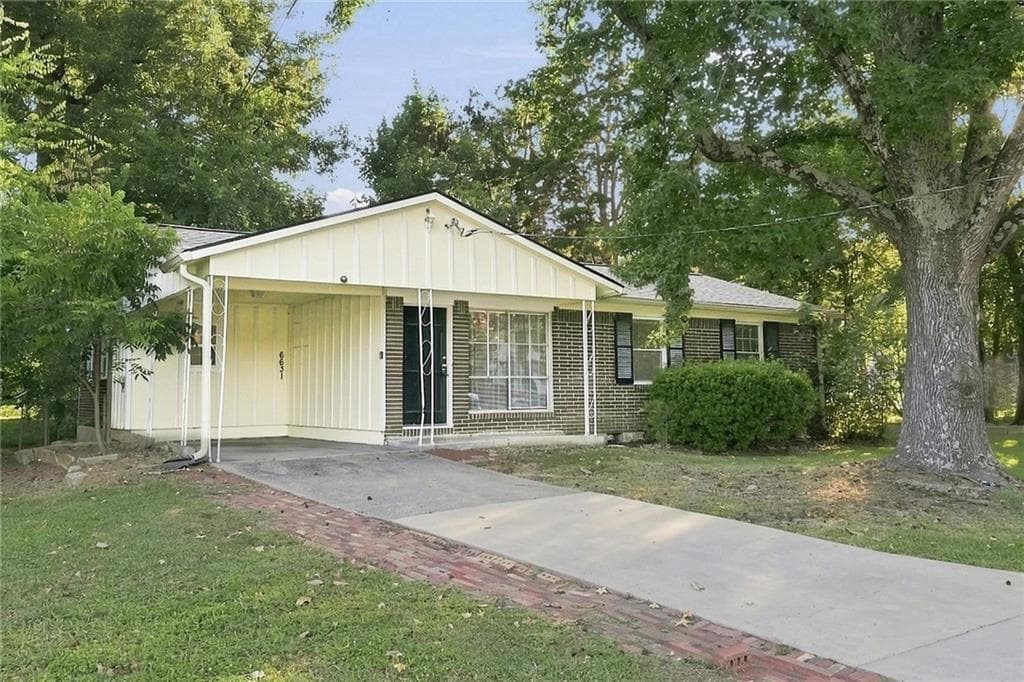 3 bedroom, 1 bathroom, 1,211 sq ft single family residence for rent at 6631 Baldwin Court, Riverdale, GA 30274 for $1,345 a month — photo 2