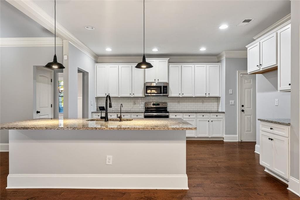 4 bedroom, 4 bathroom, 3,074 sq ft single family residence for sale at 308 Cinnamon Bark Pass, Locust Grove, GA 30248 — photo 9