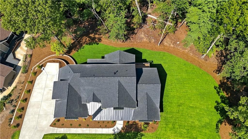 5 bedroom, 6 bathroom, 6,811 sq ft single family residence for sale at 5990 Warpath Road, Flowery Branch, GA 30542 — photo 6