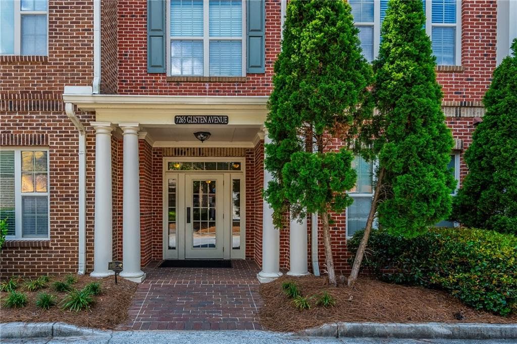 1 bedroom, 1 bathroom, 960 sq ft condominium under contract at 7265 Glisten Avenue 132, Atlanta, GA 30328 — photo 8