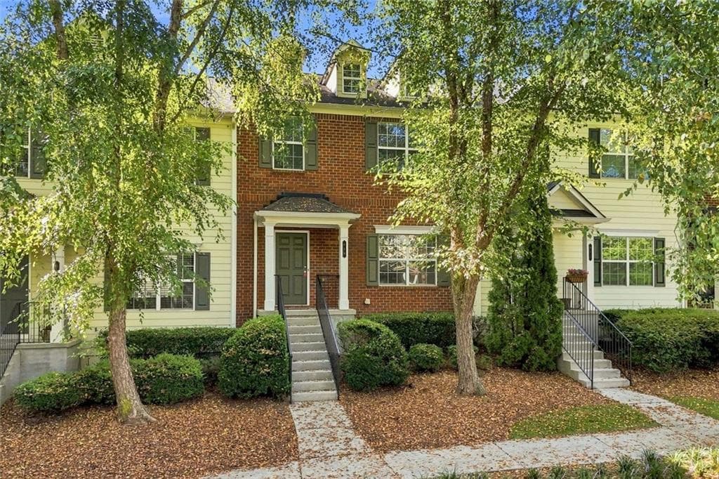 2 bedroom, 3 bathroom, 2,640 sq ft townhouse for rent at 819 Society Court, Woodstock, GA 30188 for $1,950 a month — photo 2