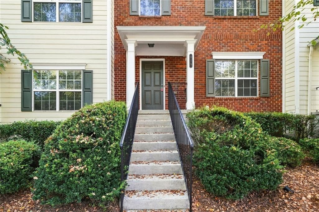 2 bedroom, 3 bathroom, 2,640 sq ft townhouse for rent at 819 Society Court, Woodstock, GA 30188 for $1,950 a month — photo 6
