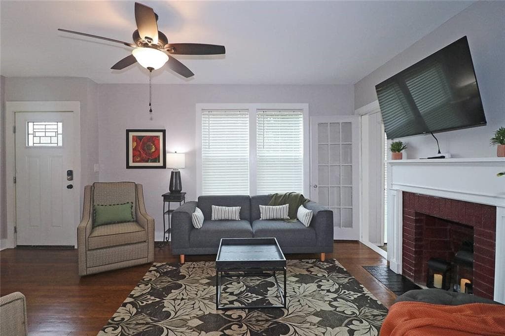 3 bedroom, 2 bathroom, 1,410 sq ft single family residence for rent at 2039 Ridgedale Road, Atlanta, GA 30317 for $3,200 a month — photo 5