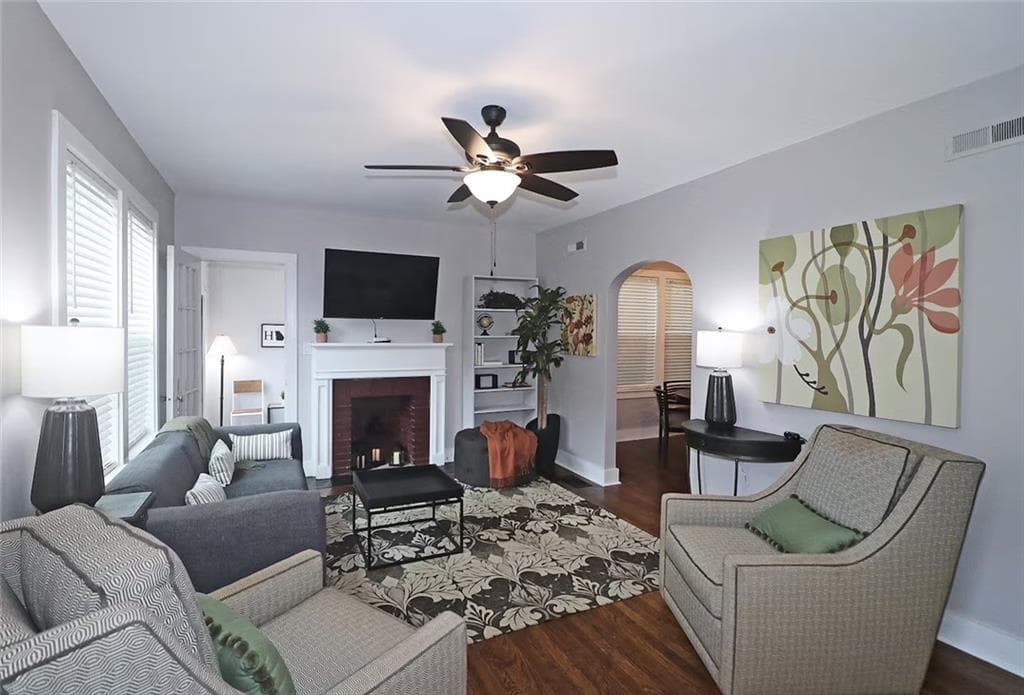 3 bedroom, 2 bathroom, 1,410 sq ft single family residence for rent at 2039 Ridgedale Road, Atlanta, GA 30317 for $3,200 a month — photo 3