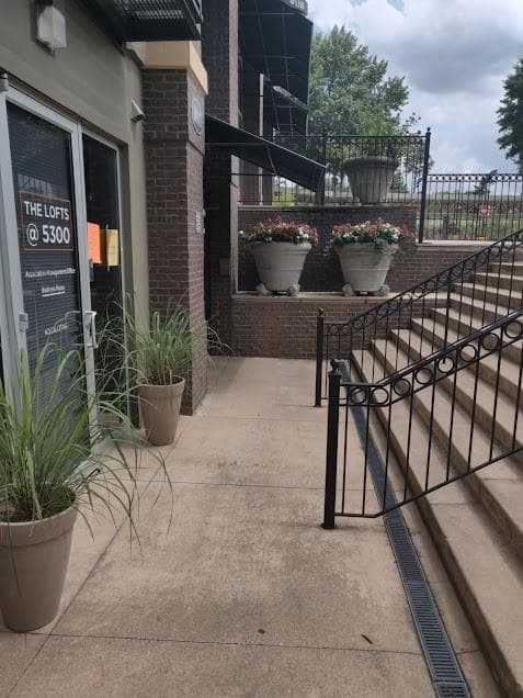 1 bedroom, 1 bathroom, 794 sq ft condominium for rent at 5300 Peachtree Road 3401, Chamblee, GA 30341 for $1,600 a month — photo 10